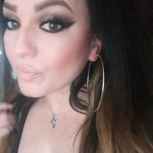 Meet your Posher, Cherish